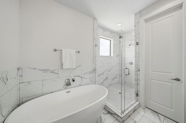 1022 Green Kensington Drive, Houston, TX 77008