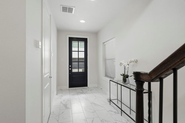 1022 Green Kensington Drive, Houston, TX 77008