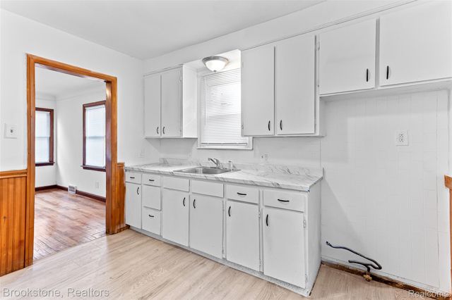 11644 Sussex Street, Detroit, MI 48227