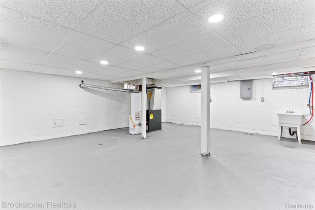 11644 Sussex Street, Detroit, MI 48227