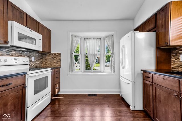 1129 Wheatfield Court, Carmel, IN 46032