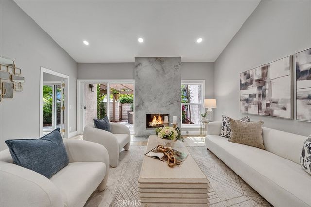 10 Lassen, Irvine, CA 92612
