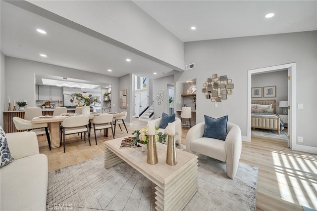 10 Lassen, Irvine, CA 92612