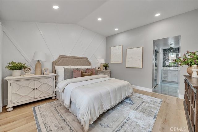 10 Lassen, Irvine, CA 92612