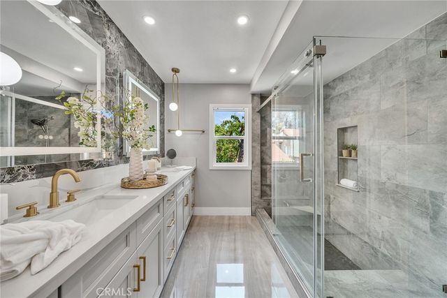 10 Lassen, Irvine, CA 92612