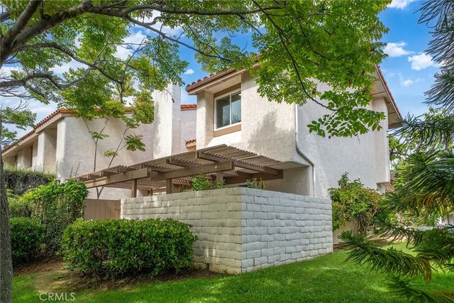 10 Lassen, Irvine, CA 92612