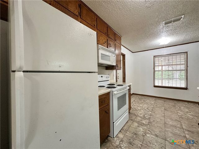 1904 Hill Street, Killeen, TX 76543