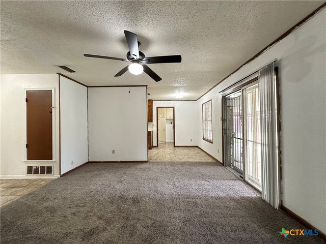 1904 Hill Street, Killeen, TX 76543