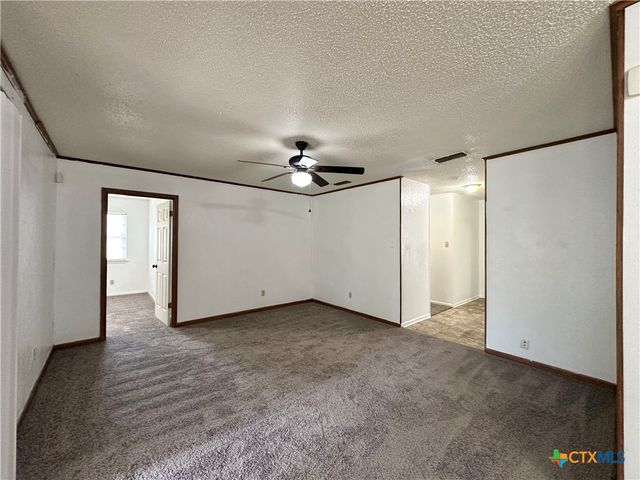 1904 Hill Street, Killeen, TX 76543