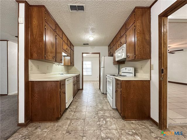 1904 Hill Street, Killeen, TX 76543