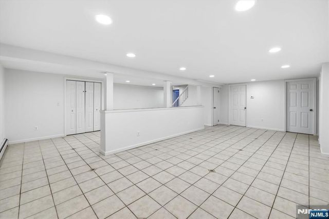 5 Michele Court, Cresskill, NJ 07626