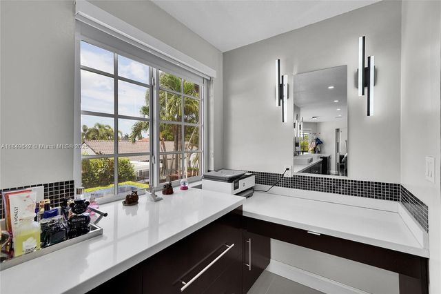 14251 SW 36th St, Miami, FL 33175
