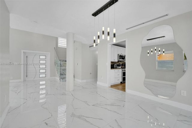 14251 SW 36th St, Miami, FL 33175