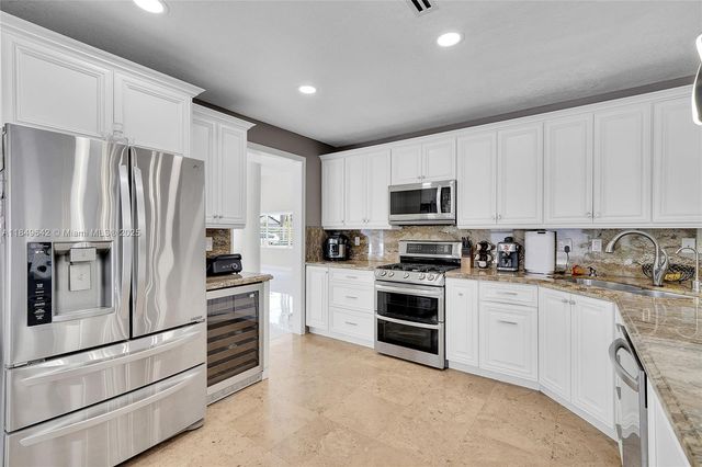 14251 SW 36th St, Miami, FL 33175