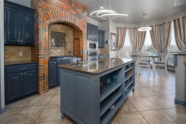 1200 NW 187th Circle, Edmond, OK 73012