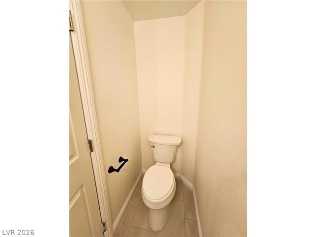 8476 Spirit Vale Avenue, Las Vegas, NV 89117