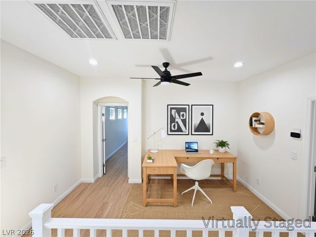 8476 Spirit Vale Avenue, Las Vegas, NV 89117