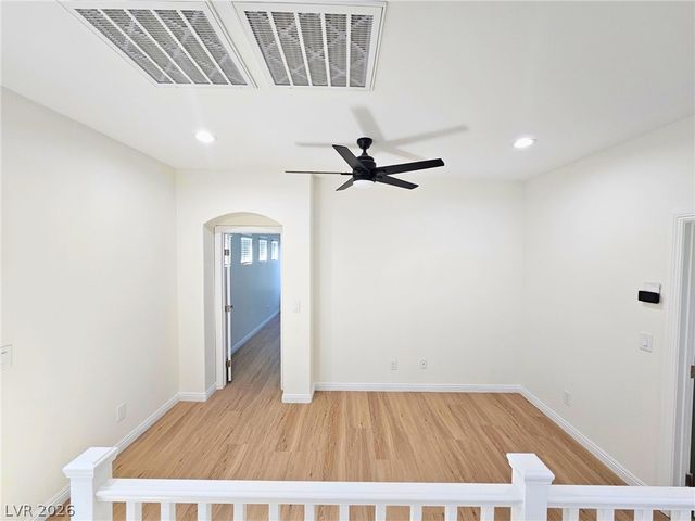 8476 Spirit Vale Avenue, Las Vegas, NV 89117