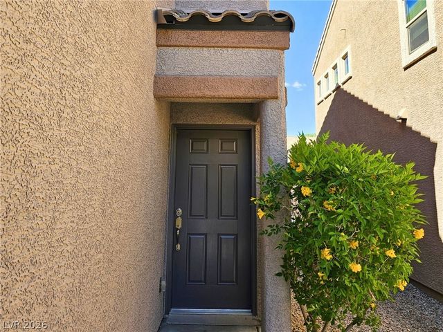 8476 Spirit Vale Avenue, Las Vegas, NV 89117