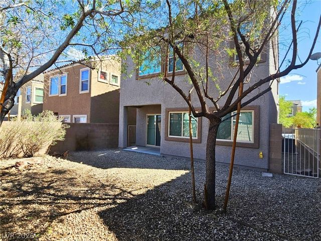 8476 Spirit Vale Avenue, Las Vegas, NV 89117
