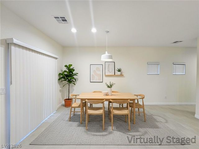 8476 Spirit Vale Avenue, Las Vegas, NV 89117