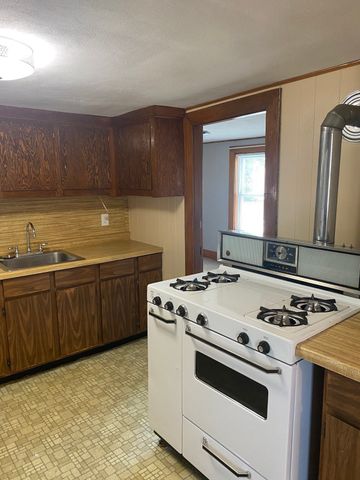 21 Plainfield Ave 2, Shrewsbury, MA 01545