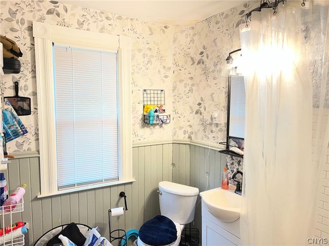 110 Clinton Place, Utica, NY 13501