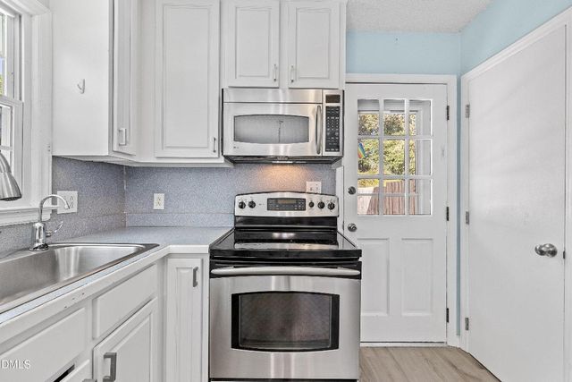 1000 Brookgreen Drive, Cary, NC 27511