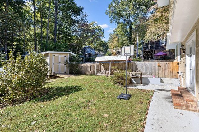 1000 Brookgreen Drive, Cary, NC 27511