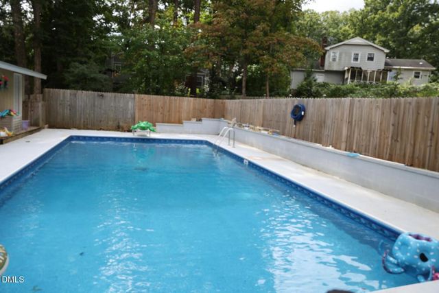 1000 Brookgreen Drive, Cary, NC 27511