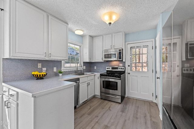 1000 Brookgreen Drive, Cary, NC 27511