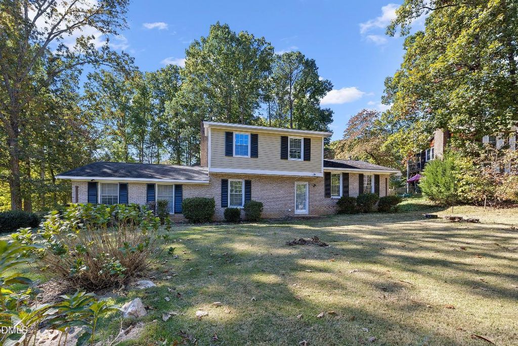 1000 Brookgreen Drive, Cary, NC 27511