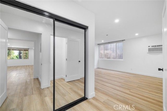 17000 Burbank Boulevard 201, Encino (los Angeles), CA 91316