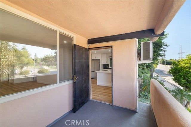 17000 Burbank Boulevard 201, Encino (los Angeles), CA 91316