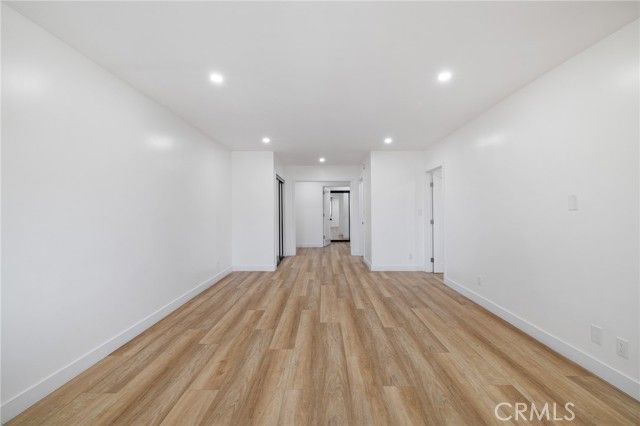 17000 Burbank Boulevard 201, Encino (los Angeles), CA 91316