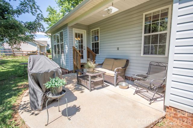 101 Mount Zion Drive, Statesville, NC 28625