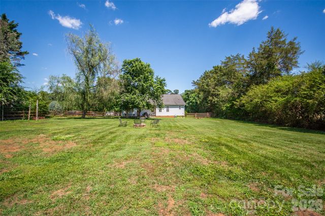 101 Mount Zion Drive, Statesville, NC 28625