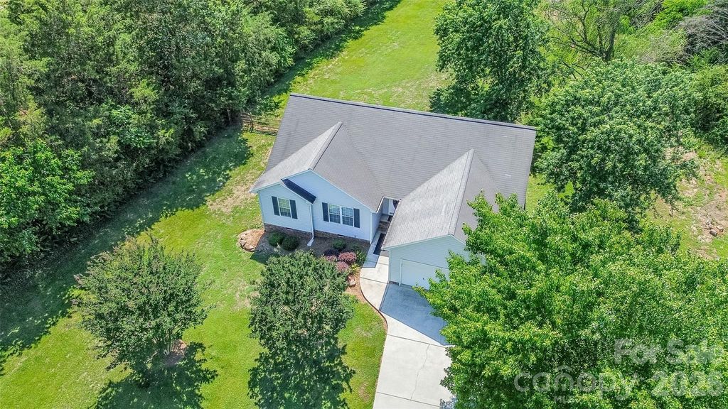 101 Mount Zion Drive, Statesville, NC 28625
