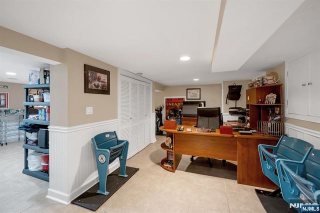 395 Wood Ridge Avenue, Wood Ridge, NJ 07075