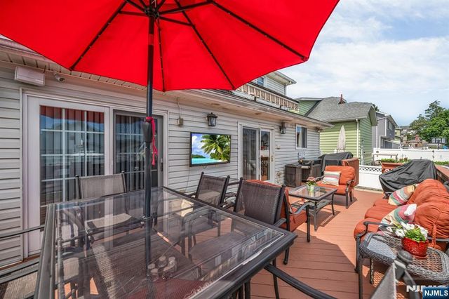395 Wood Ridge Avenue, Wood Ridge, NJ 07075