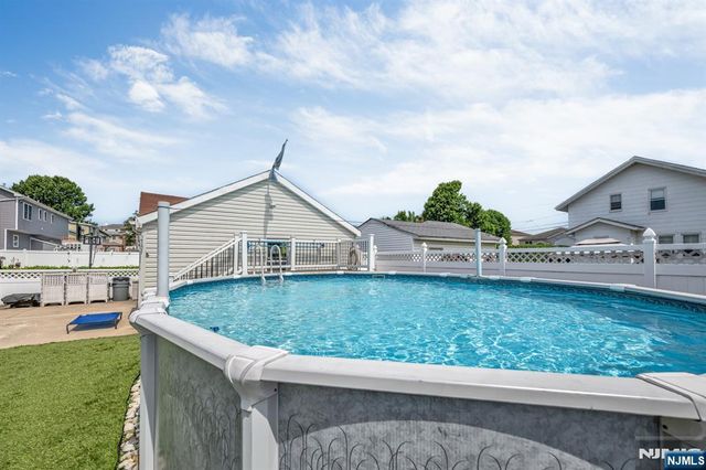 395 Wood Ridge Avenue, Wood Ridge, NJ 07075
