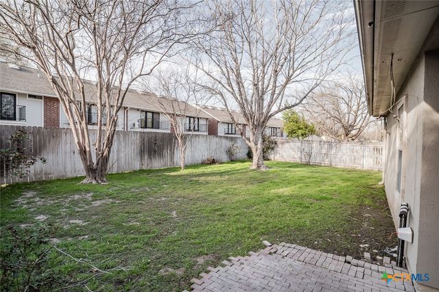 526 Blue Heron Lane, Mcqueeney, TX 78123