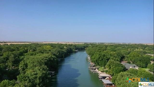 526 Blue Heron Lane, Mcqueeney, TX 78123