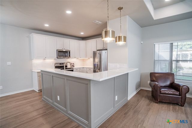 526 Blue Heron Lane, Mcqueeney, TX 78123