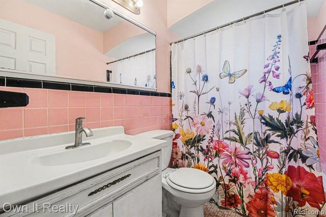 6791 Winthrop Street, Detroit, MI 48228