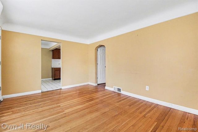 6791 Winthrop Street, Detroit, MI 48228