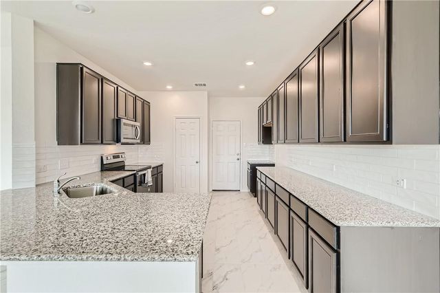 19201 James Carter Jr ST, Manor, TX 78653