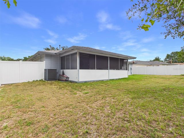 15024 SW 35TH AVENUE ROAD, Ocala, FL 34473