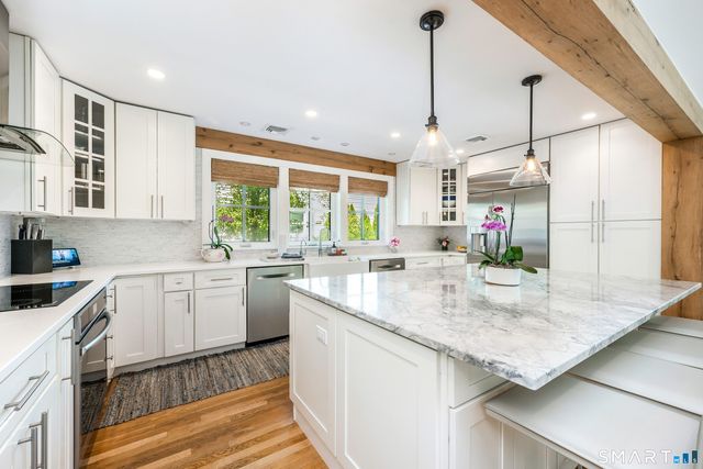 21 Fairfield Avenue, Darien, CT 06820