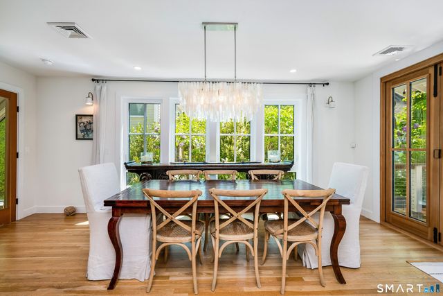 21 Fairfield Avenue, Darien, CT 06820
